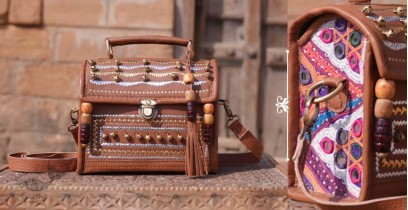 Tunes From the Duens ⌘  Leather Handbag With Kutchi Embroidery ⌘ 6