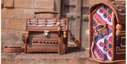 Tunes From the Duens ⌘  Leather Handbag With Kutchi Embroidery ⌘ 6