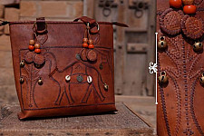 Tunes From the Duens ⌘  Leather Handbag With Jatt Embroidery ⌘ 2