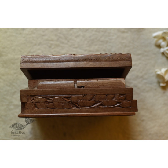 Wood Flower Carving ~ Walnut Wood Box 