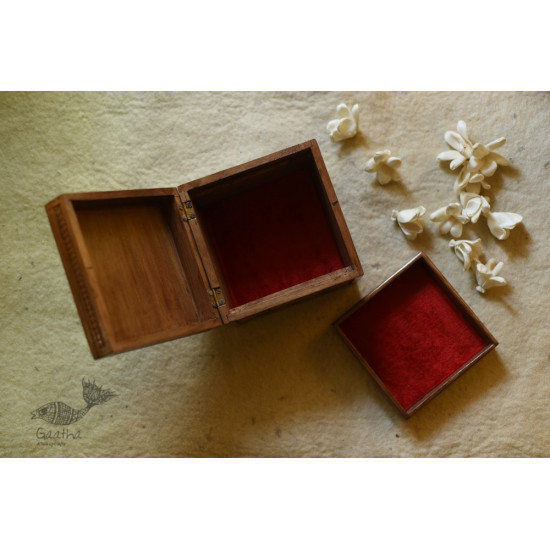 Poshbahar ~ Walnut wood box