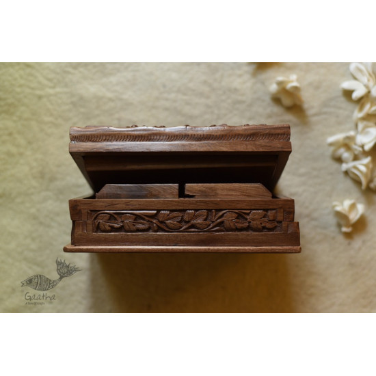 Poshmaal ~ Walnut wood carving box