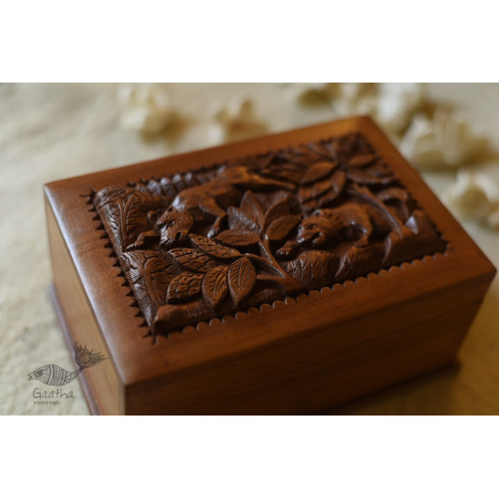 shop Tiger Wood Carving ~ Walnut Wood Box