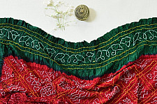 Arundhati | Gajji Silk - Traditional Bandhani Dupatta in Red & Green Color