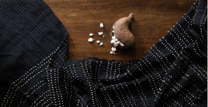 Ada . अदा | Hand loom Cotton . Tussar | Bandhani Stole - 5