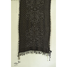 Lahza . लहज़ा | Natural Color - Mul Handloom Cotton - Bandhani Stole - Grey