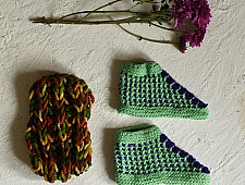 Igloo ~ Hand Knitted - Woolen Socks With Hair Band