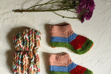 Igloo ~ Hand Knitted - Himalayan Woolen Socks With Hair Band