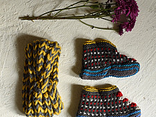 Igloo ~ Himalayan - Woolen Socks With Hair Band 