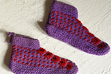 Igloo ~ Hand Knitted - Woolen Socks With Hair Band - Purple & Red