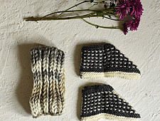 Igloo ~ Hand Knitted - Woolen Socks With Hair Band - Grey & Cream