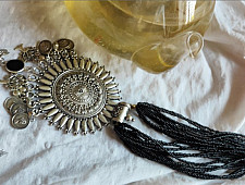 Power Goddess | Bead & stone Long Necklace - Black