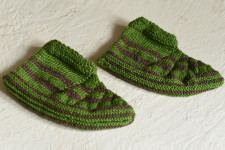 Igloo ~ Himalayan Woolen Socks With Hair Band - Green