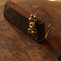 Prabha . प्रभा | Handmade Dhokra Brass Bangle - Adjustable Free size