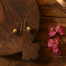 Prabha . प्रभा | Dhokra Brass Earring
