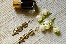 Prabha . प्रभा | Dhokra Brass Earring : 20