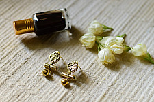 Prabha . प्रभा | Dhokra Brass Earring : 21