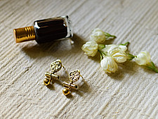 Prabha . प्रभा | Dhokra Brass Earring : 21