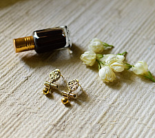 Prabha . प्रभा | Dhokra Brass Earring : 21