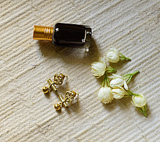 Prabha . प्रभा | Dhokra Brass Earring : 21