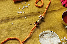 Dhokra Brass ❂ Handmade Rakhi - Pila Dhaga