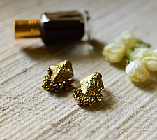 Prabha . प्रभा | Dhokra Brass Earring : 23