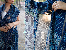 Dabu Block Printed ∷ Cotton Silk / Chanderi Saree - Indigo Blue