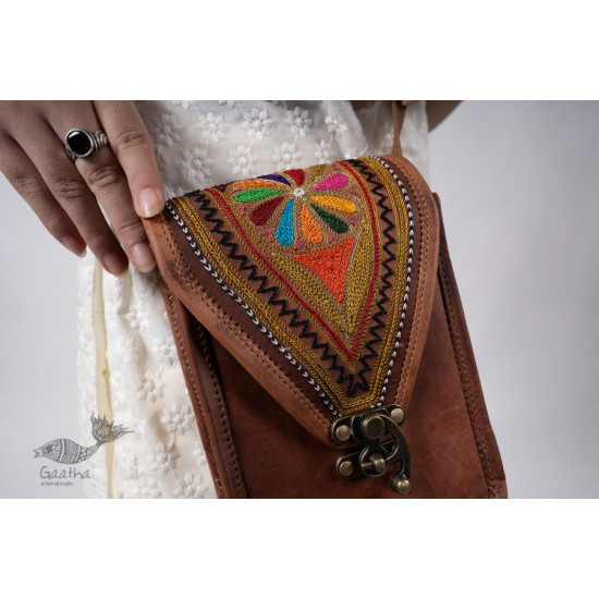 online embroidered leather hand bag