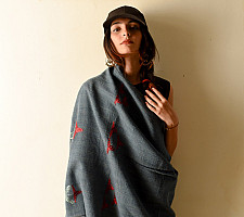 Nabha . नाभा ~ Hand Embroidered Phulkari Woolen Shawl - Grey