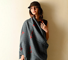 Nabha . नाभा ~ Hand Embroidered Phulkari Woolen Shawl - Grey