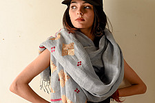 Nabha . नाभा ~ Hand Embroidered Phulkari Linen Dupatta - Light Blue