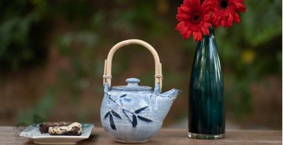 Nakshikathaa ✠ Teapot with Cane Handle (Blue) 