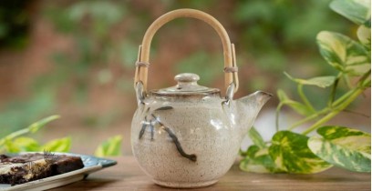 Nakshikathaa ✠ Teapot with Cane Handle (Off White/Brown)