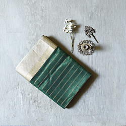 Pavitra . पवित्रा | Handloom Maheshwari Silk Green Saree ~ Zari Pallu