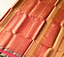 Pavitra . पवित्रा | Handwoven Maheshwari Silk & Zari Saree  (Zari Brocade)