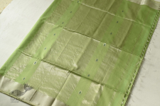 Pavitra . पवित्रा | Handwoven Maheshwari Saree With All Over Butta - Light Green