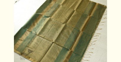Pavitra . पवित्रा | Handwoven Maheshwari Saree - Full Silk & Golden Zari