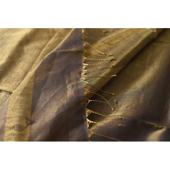 buy Handwoven Maheshwari Saree - Purple & Golden Zari