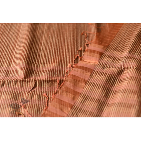 buy Handwoven Maheshwari silk sareeHandwoven Maheshwari Silk Saree With Zari Border - Rose Gold Color