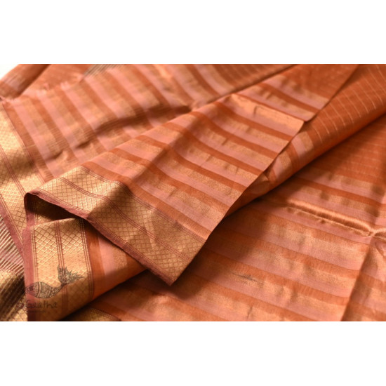 buy Handwoven Maheshwari silk sareeHandwoven Maheshwari Silk Saree With Zari Border - Rose Gold Color