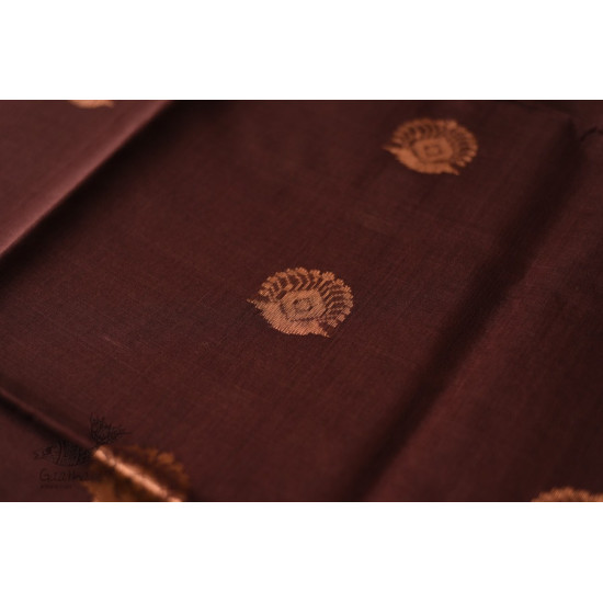 buy Handwoven Maheshwari silk sareeHandwoven Maheshwari Copper Zari Saree All Over Butta  - Brown