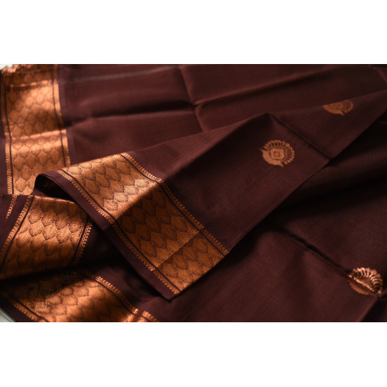 buy Handwoven Maheshwari silk sareeHandwoven Maheshwari Copper Zari Saree All Over Butta  - Brown