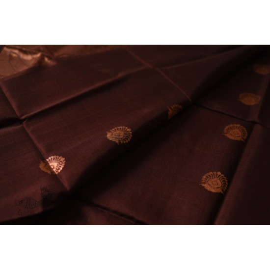 buy Handwoven Maheshwari silk sareeHandwoven Maheshwari Copper Zari Saree All Over Butta  - Brown