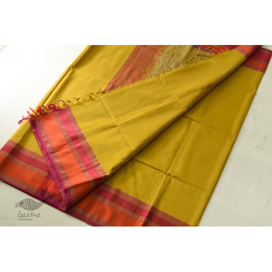 buy Handwoven Maheshwari Silk Saree With Resham Border and Kosa Pallu