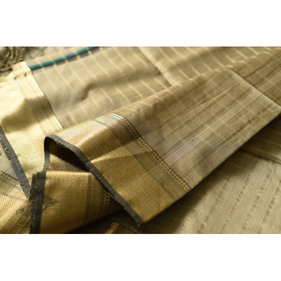 buy Handwoven Maheshwari Saree With Zari Border & Checks