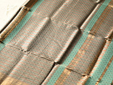 Pavitra . पवित्रा | Handwoven Maheshwari Silk & Zari Saree ( Zari Brocade )