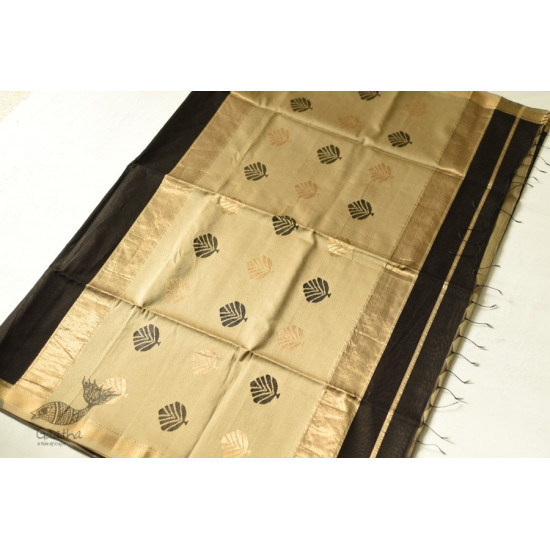 buy Handwoven Maheshwari Black Saree With Golden Pallu