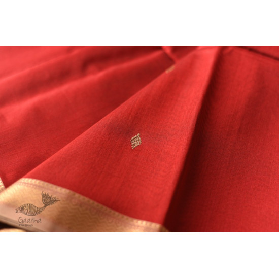 buy  Handwoven Maheshwari Red Saree With Golden Pallu 