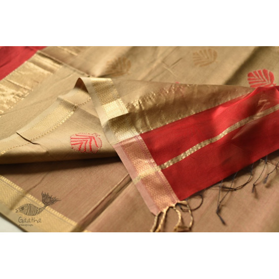 buy  Handwoven Maheshwari Red Saree With Golden Pallu 