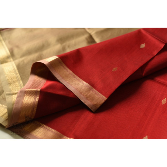 buy  Handwoven Maheshwari Red Saree With Golden Pallu 